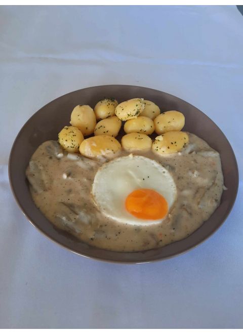 Fazuľkový prívarok, volské oko, baby zemiačky