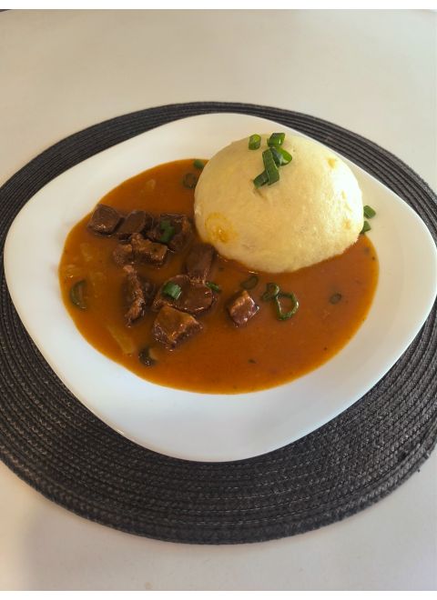 Hovädzí maďarský guláš 120g, domáca parená knedľa