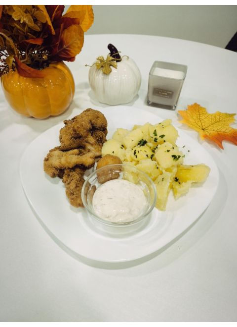 Vyprážaný karfiol 150g, mastené zemiaky, tatárska omáčka