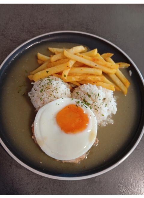Bravčový steak s volským okom 150g, ryža, hranolky