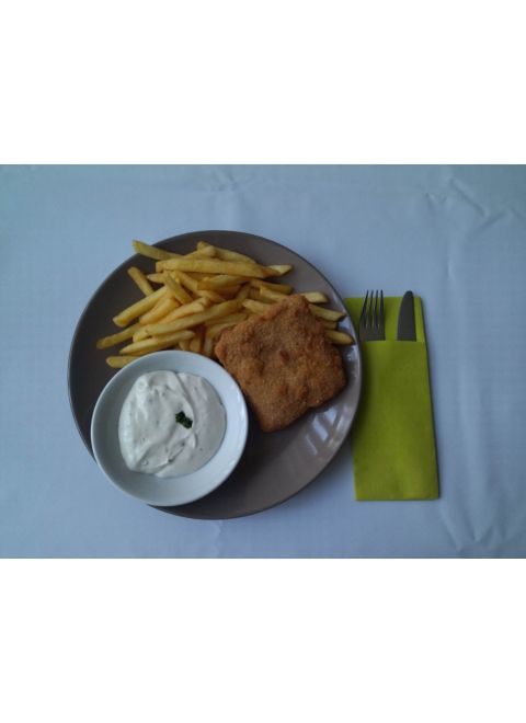 Vyprážaný syr 120g, hranolky, tatárska omáčka